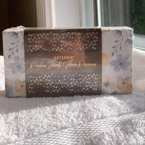Doterra precious florals collect brand new sealed holiday gift